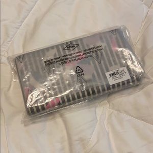 —FOSSIL— RFID Caroline Bifold Wallet — Dark Floral